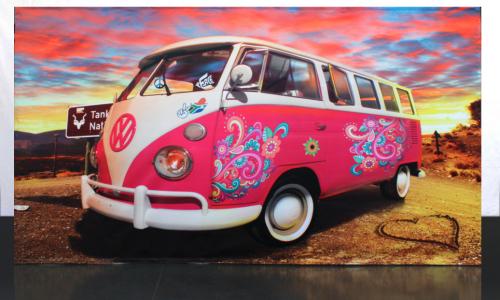 Hippy-Bus-Partywall